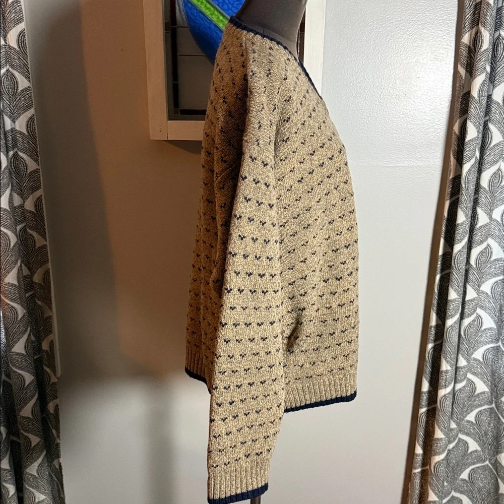 Vintage Woolrich Tan & Navy Blue V Neck 100% Wool Pullover Sweater SZ XL - Picture 5 of 6